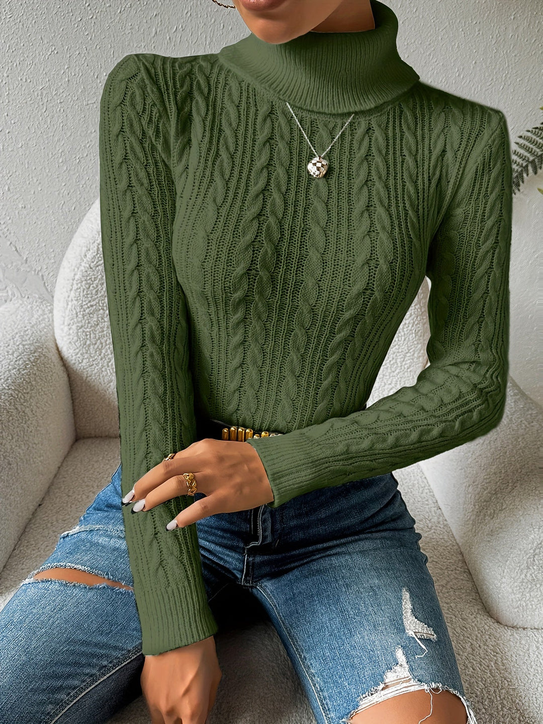 Drune | Solider Kabelstrick Rollkragenpullover für Frauen