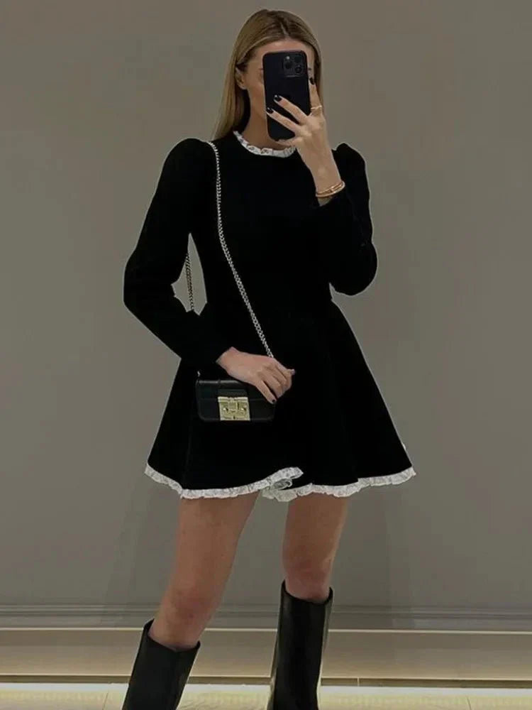 Drune | Weibliche Spitzen A-Linien Mini Kleid