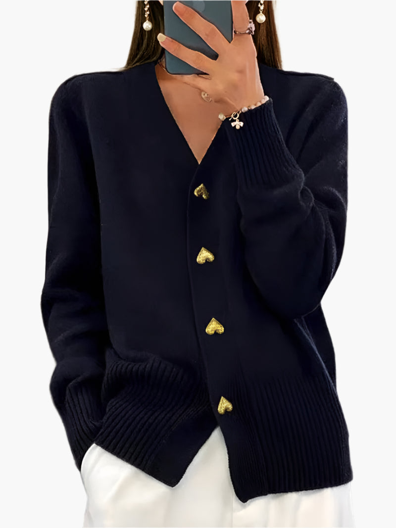 Drune | Cardigan mit Herzknöpfen - Eleganter Strickpullover für Alltag und Büro