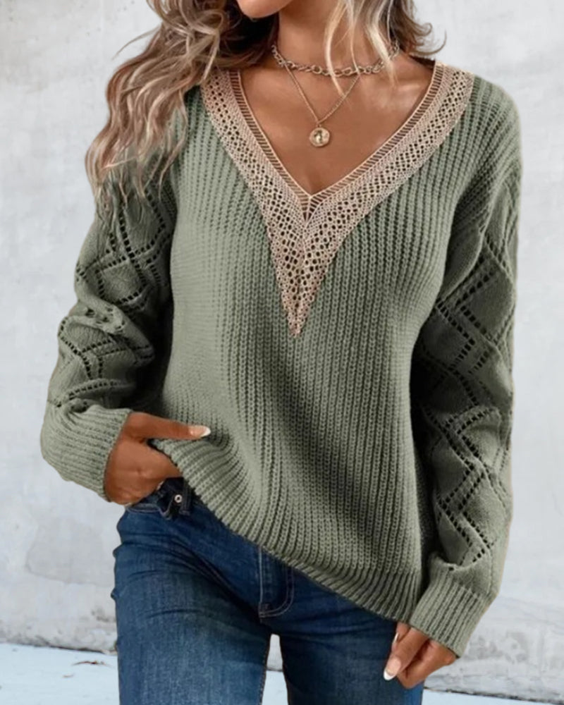 Drune | Stylischer V-Ausschnitt Pullover
