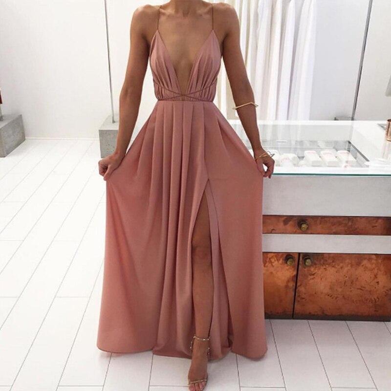 Drune | Maxikleid mit Tiefem U-Ausschnitt