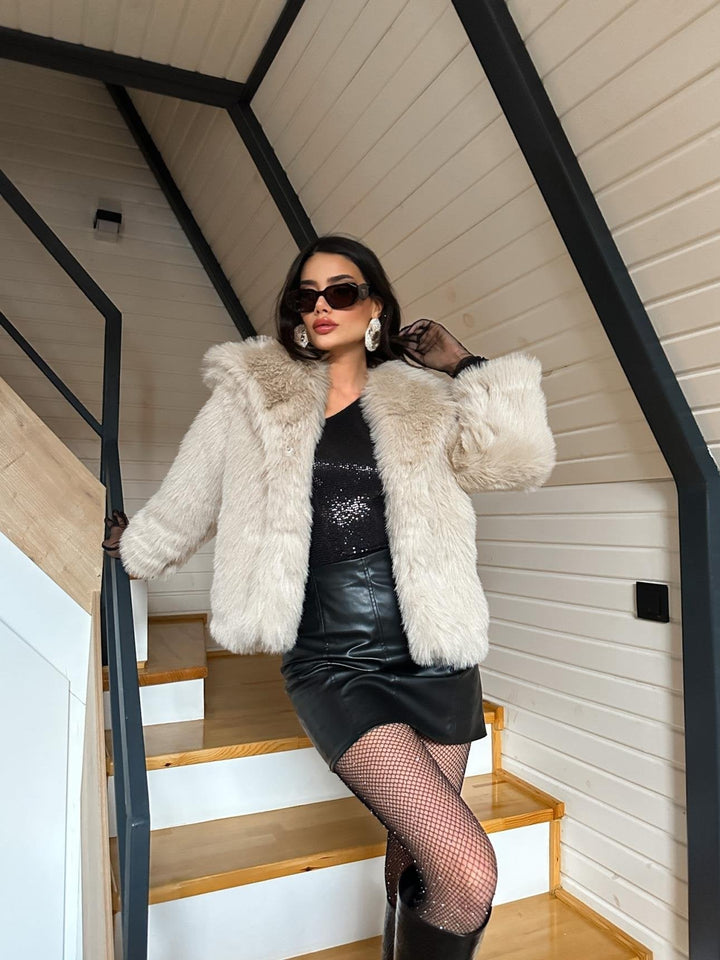 Drune | Luxuriöse Pelzjacke Faux Fur Elegant und Trendy