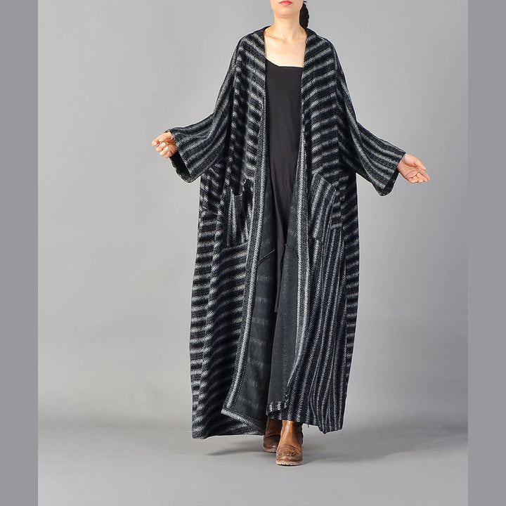 Drune | schwarzer gestreifter Maxicoat Plus Size Taschen langer Mantel Damen großer Saum Wintermäntel