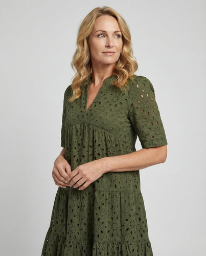 Freizeitkleid Damen mit Lochmuster