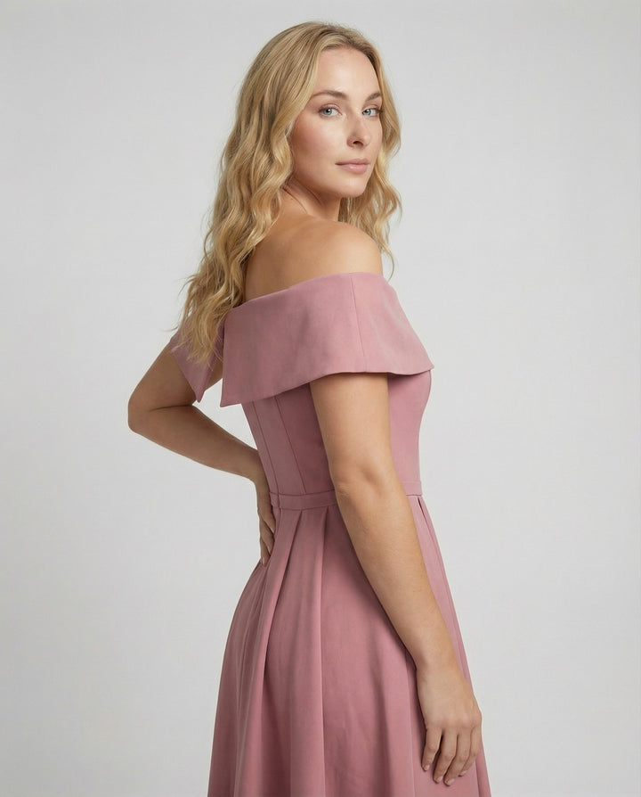 Drune | Vielseitiges Trägerloses Satin-Kleid für Partys