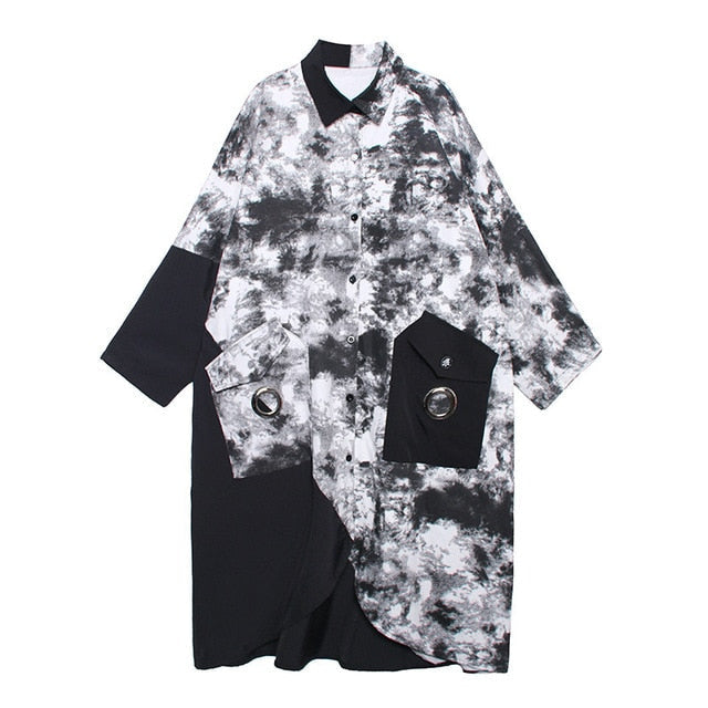 Drune | Wolkiger Nachthimmel Trenchcoat
