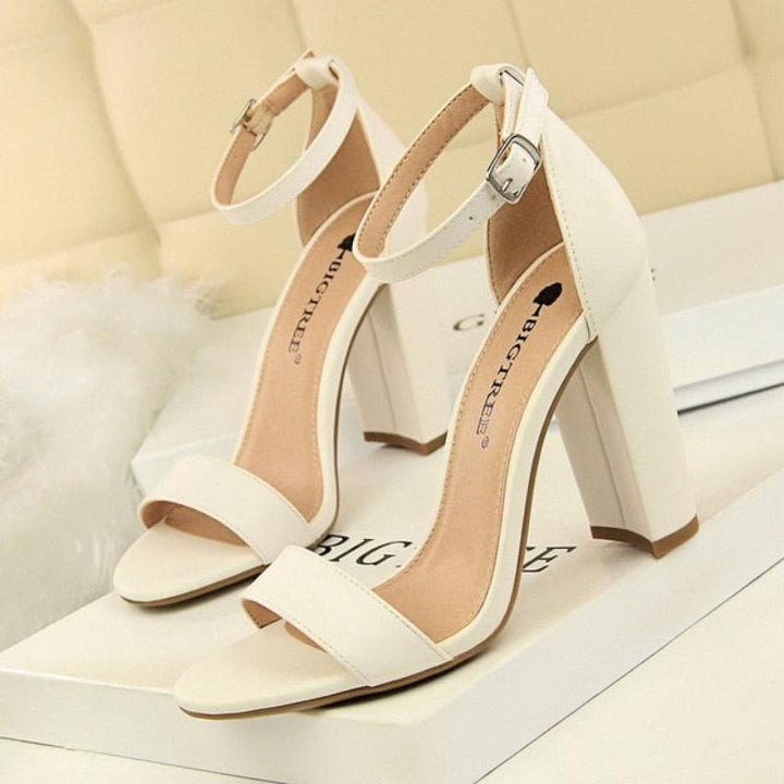 Drune | Buckle Block High Heels Pumps