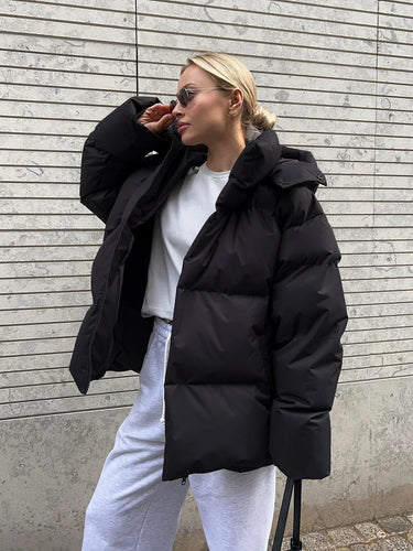 Drune | Kurze, gepolsterte Kapuzenjacke für Frauen
