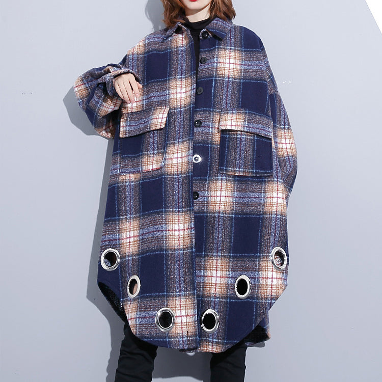 Drune | blaue karierte Mäntel große Größen Umlegekragen Wintermantel Boutique Taschenmantel