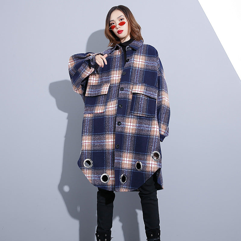 Drune | blaue karierte Mäntel große Größen Umlegekragen Wintermantel Boutique Taschenmantel
