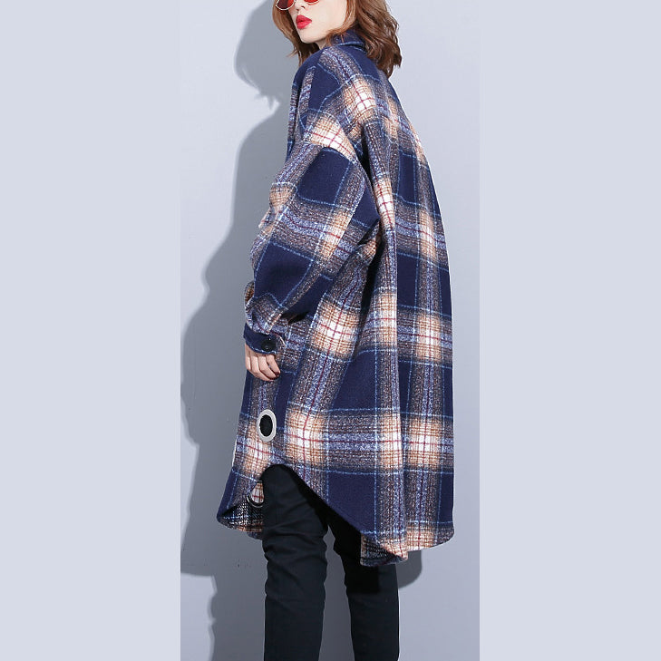 Drune | blaue karierte Mäntel große Größen Umlegekragen Wintermantel Boutique Taschenmantel