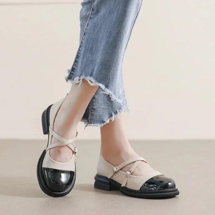 Drune | Zweifarbige Mary-Jane-Flats mit Doppelriemen