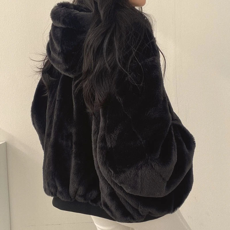 Drune | Übergroße Jacke mit Plüschfutter und Kapuze