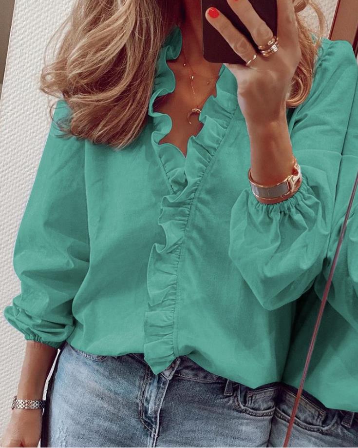 Drune | Bluse mit Rüschen und V-Ausschnitt