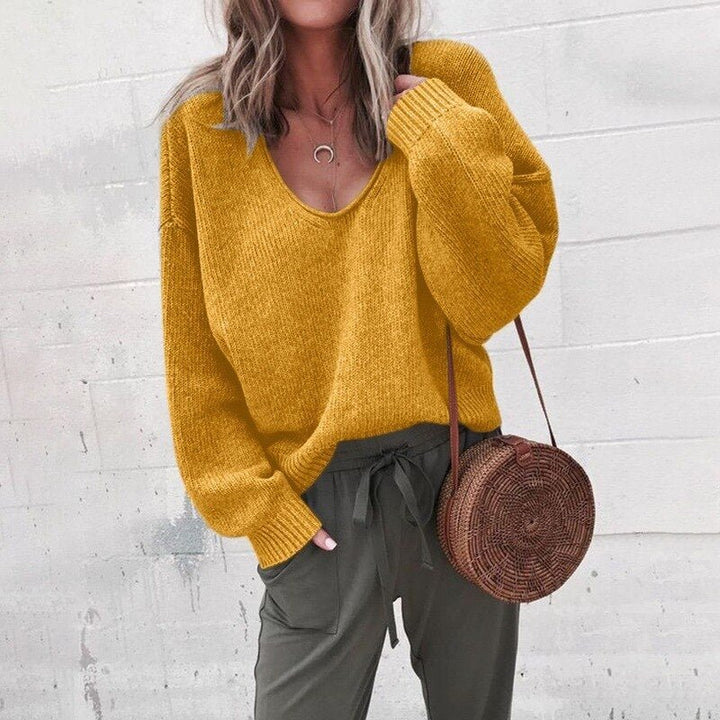 Drune | mit lockerem V-Ausschnitt für einen stilvollen Look
