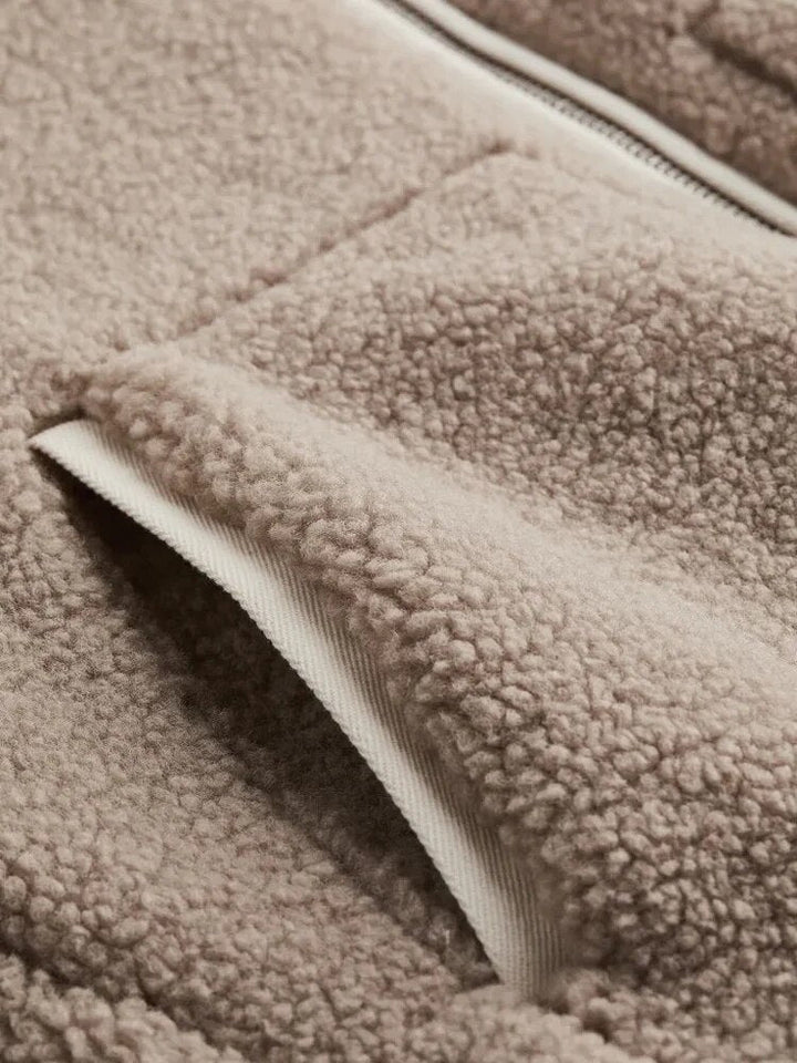 Drune | Damen Wollmantel mit Rollkragen aus Schafwolle