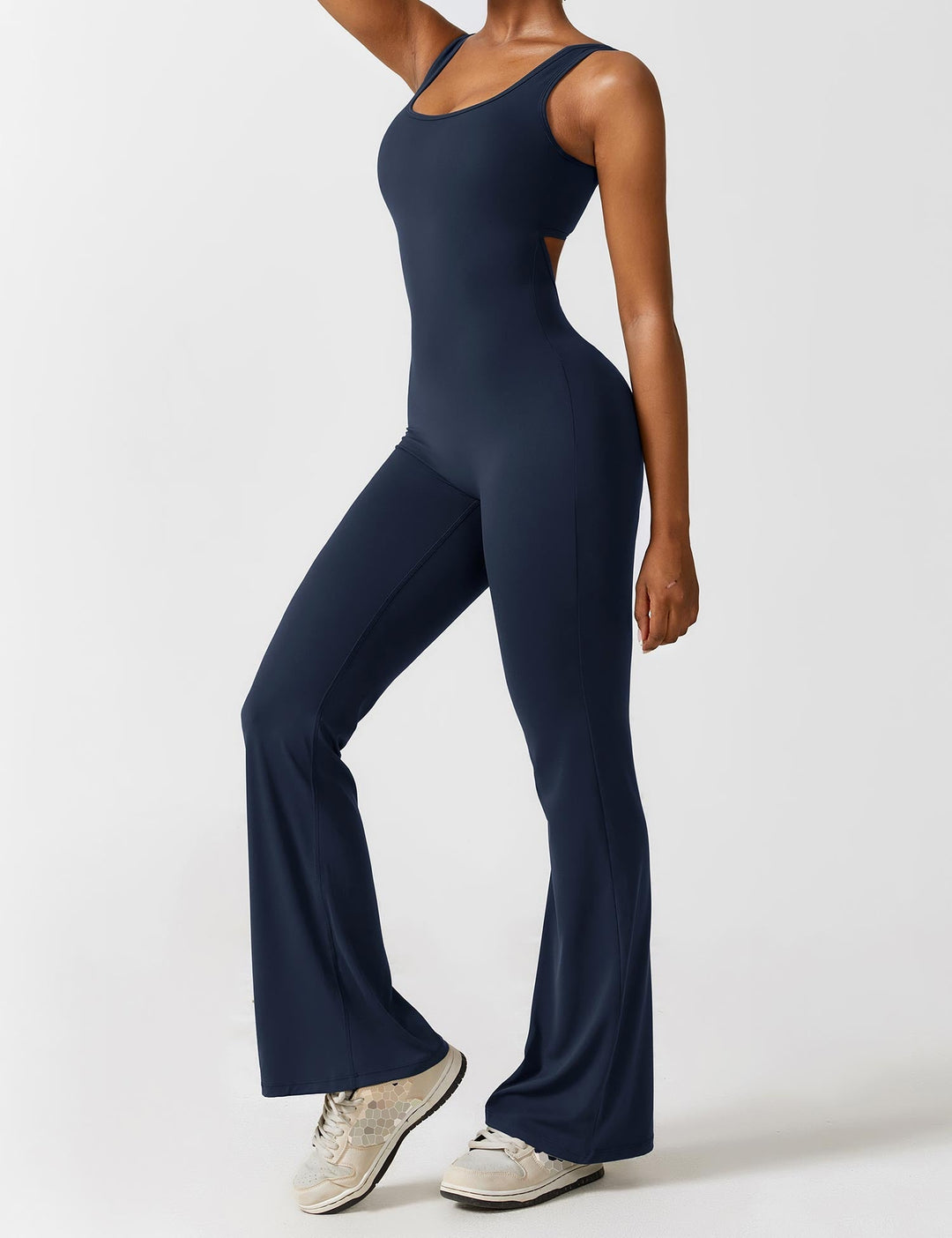 Drune | Hals Jumpsuit mit Ausgestellten Beinen | Elegantes und Figurbetontes Design