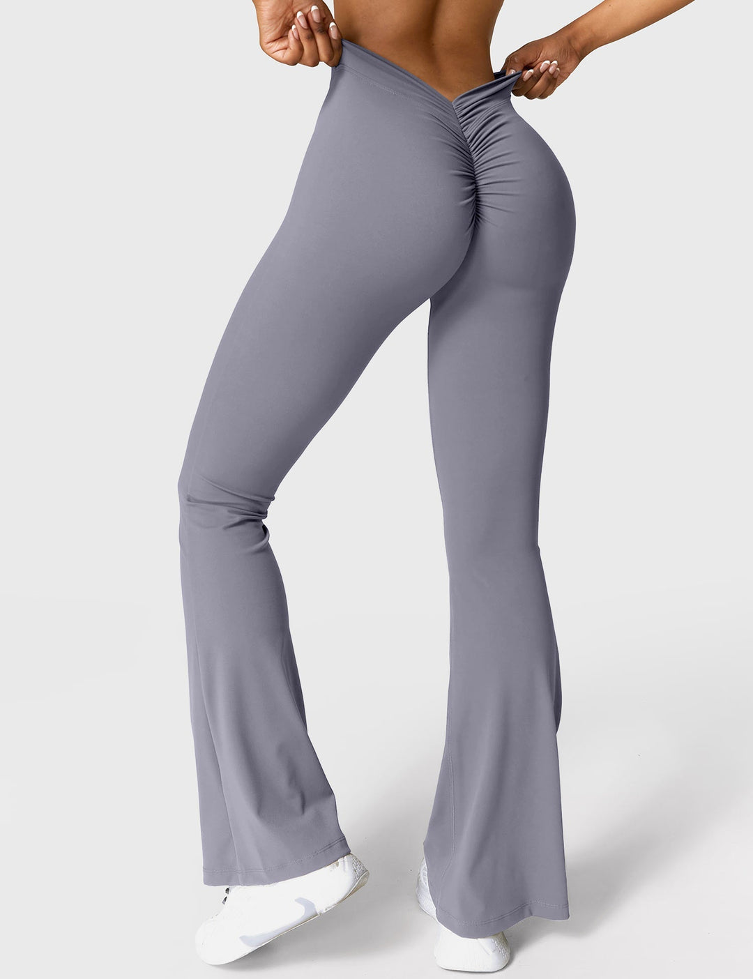 Drune | Ausgestellte Leggings mit V-Ausschnitt