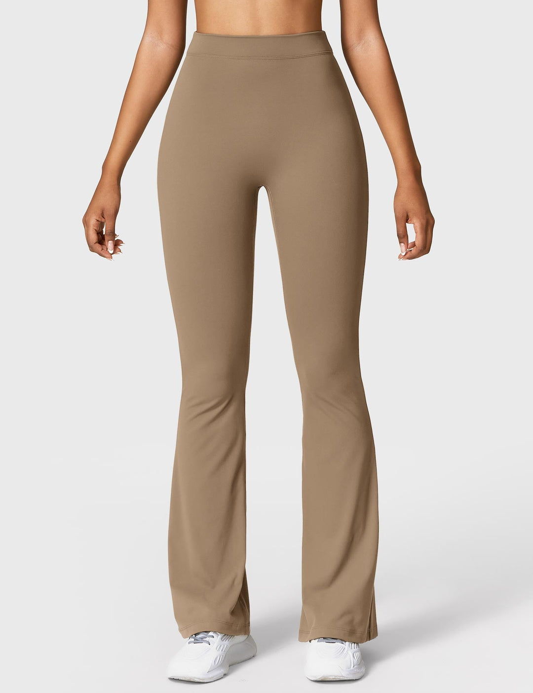Drune | Ausgestellte Leggings mit V-Ausschnitt