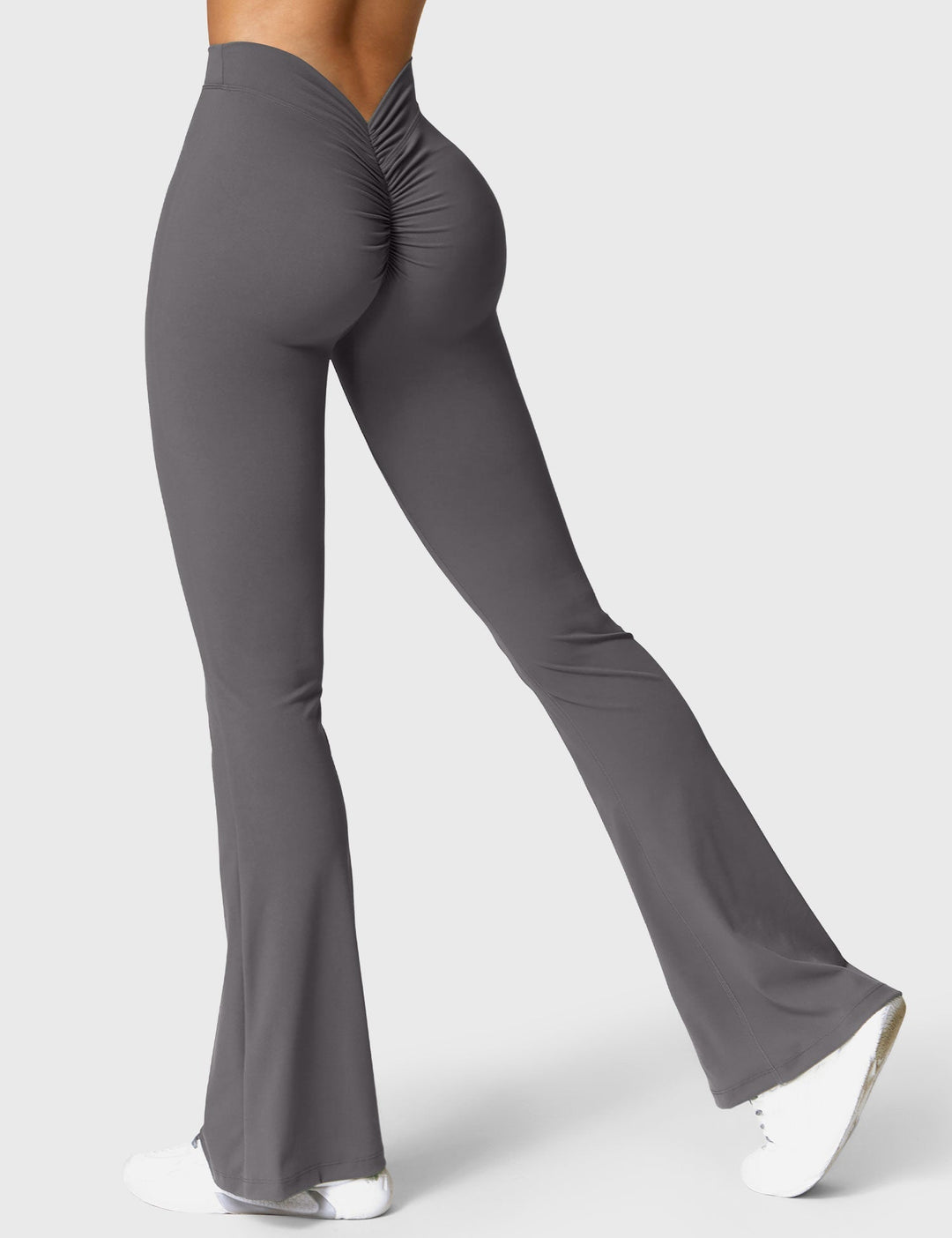 Drune | Ausgestellte Leggings mit V-Ausschnitt