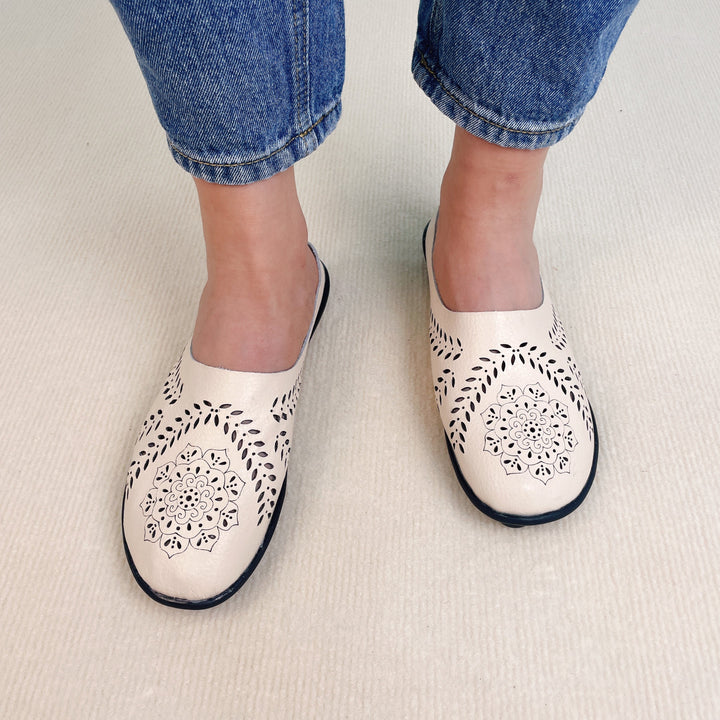 Drune - Lässige, rutschfeste Hausschuhe für alle Spiele