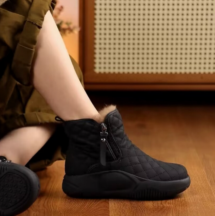 Drune - Rutschfeste Plüschstiefel