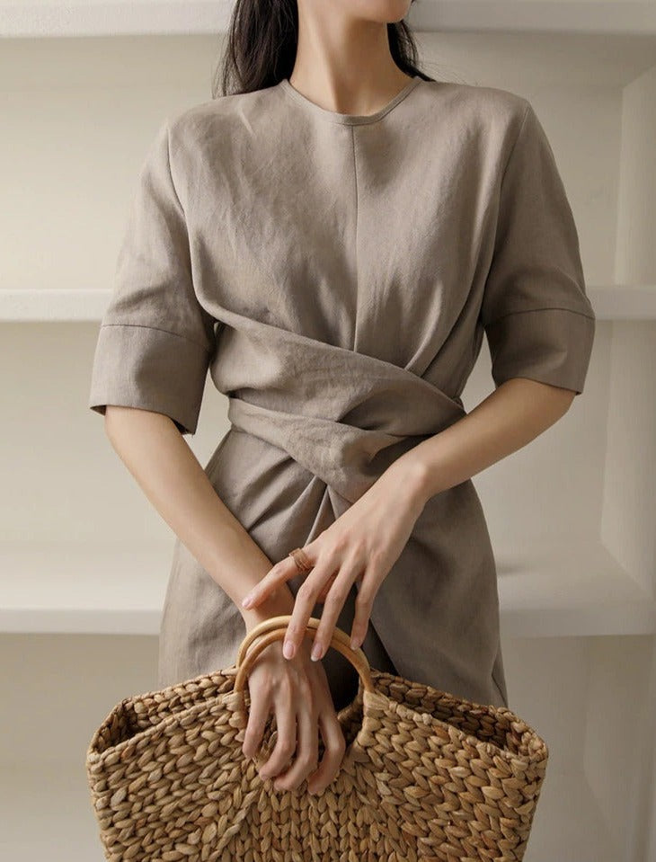 Drune Unregelmäßiges Kleid aus Leinen in Khaki